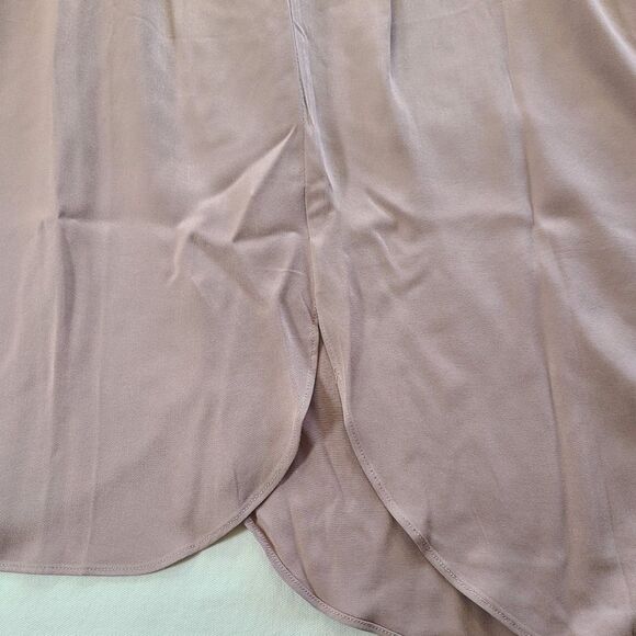 NWT Rose + Olive Mauve Blouse sz L Short Sleeve V-Neck High-Low Hem Lightweight - Picture 6 of 7